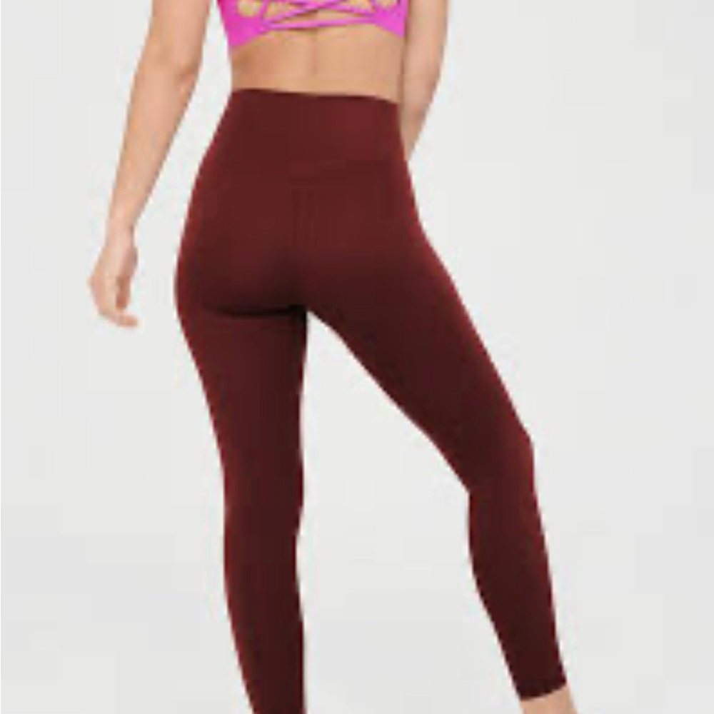 Aerie | Offline Real Me 7/8 Maroon Leggings - Picture 3 of 10